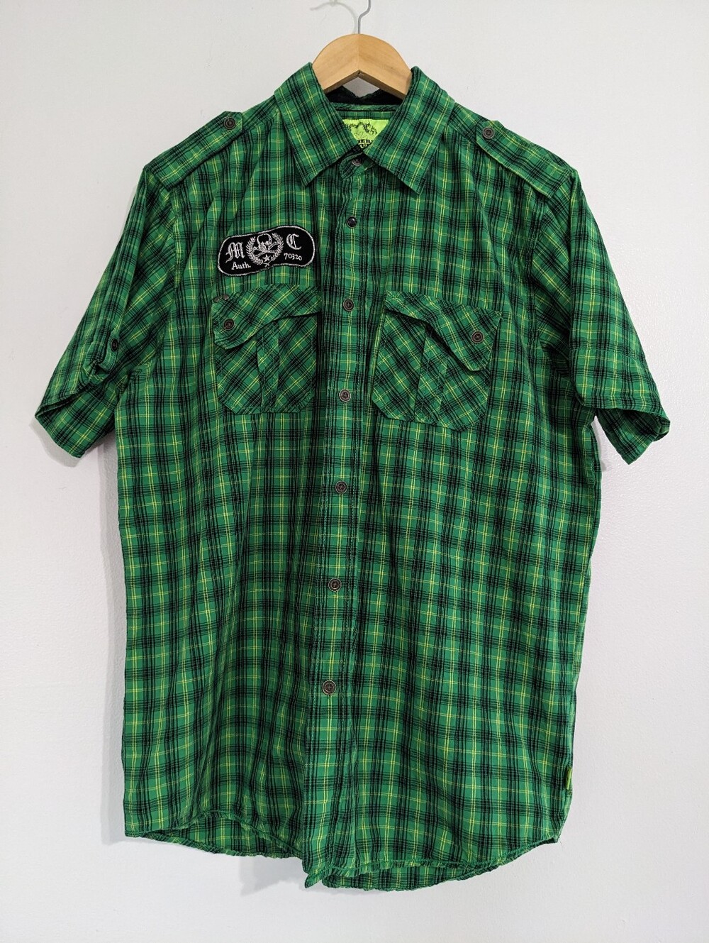 Modern Culture Shirt Button Up Mens Large Short Sleeve 100% Cotton Plaid Patch